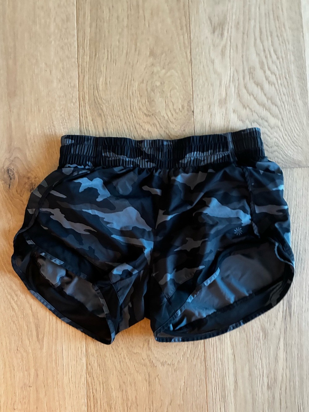 Athleta Women's Black Gray Camo Running Shorts